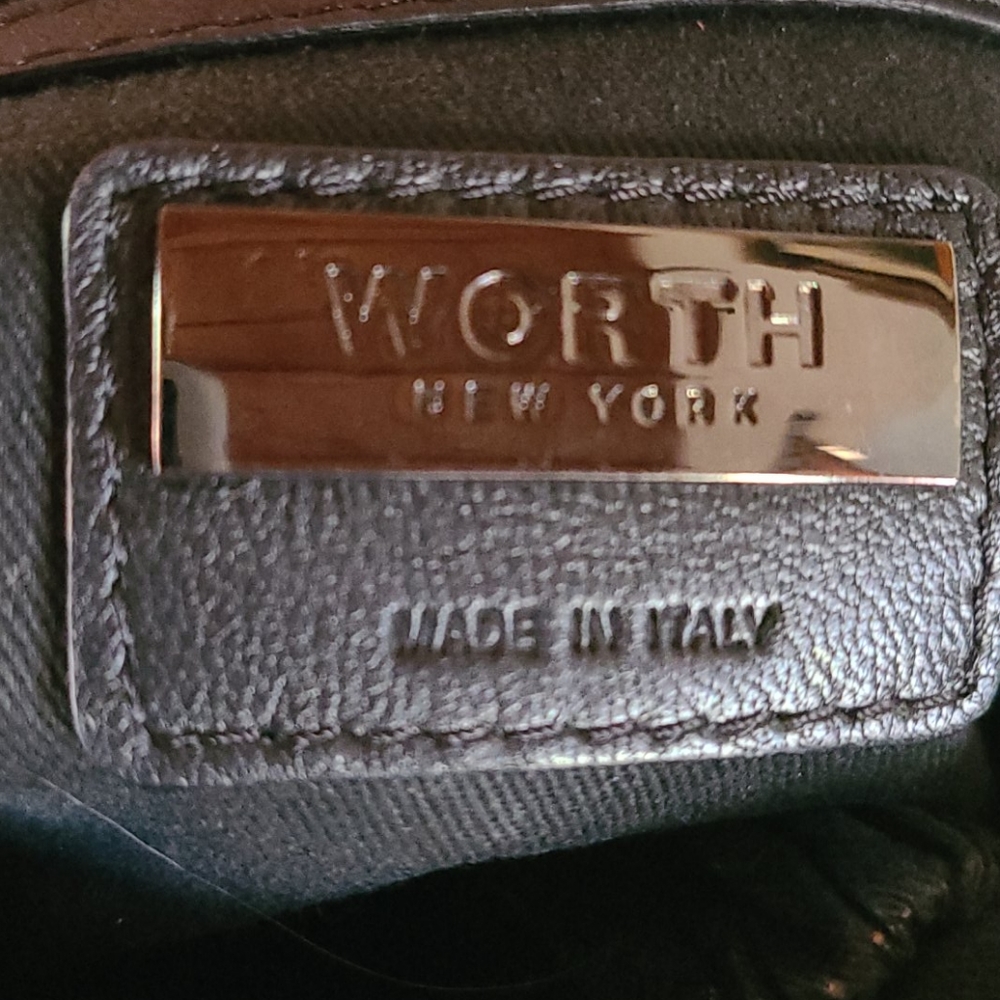 WORTH - Picture 4 of 6